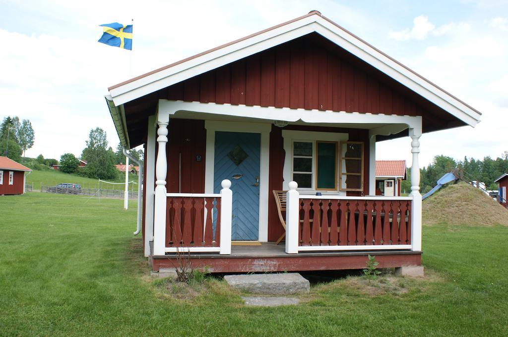 Ratt O Roder Stugby & Konferens Villa Djuras Habitación foto