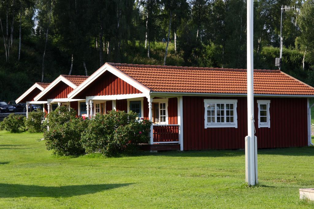 Ratt O Roder Stugby & Konferens Villa Djuras Habitación foto